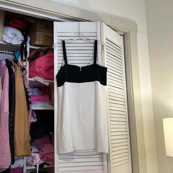 KARL LAGERFELD PARIS black and white dress NEW - Picture 3 of 4